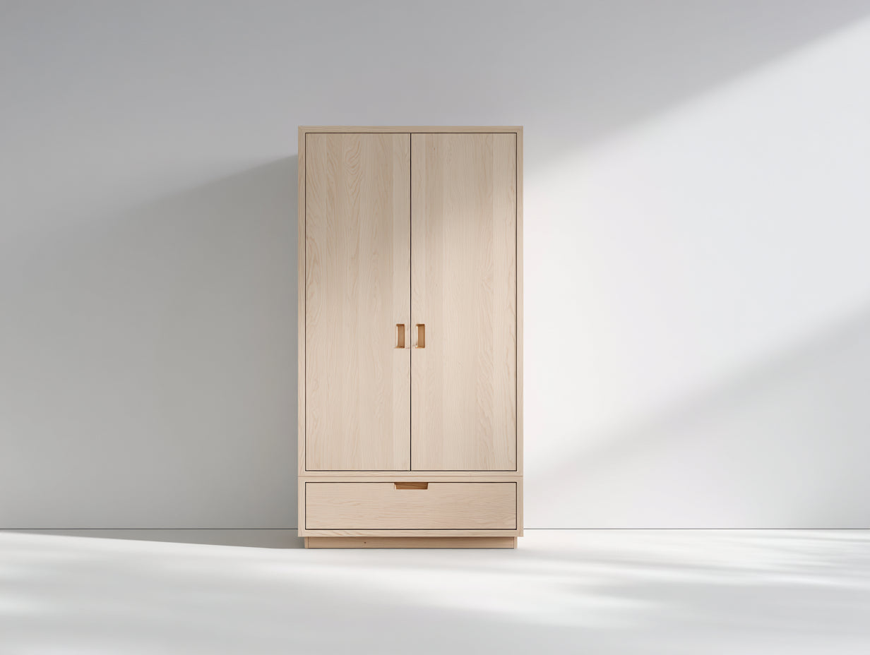 Kleiderschrank aus Holzwerkstoff 90 x 55 x 190 cm - Naturfarben und messingfarben - modernes Design mit 2 Drehtüren und 1 Schublade