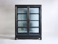 Vitrinen aus Holzwerkstoff und Glas 105 x 42 x 165 cm - Schwarz und bronzefarben - modernes Design mit 2 Drehtüren